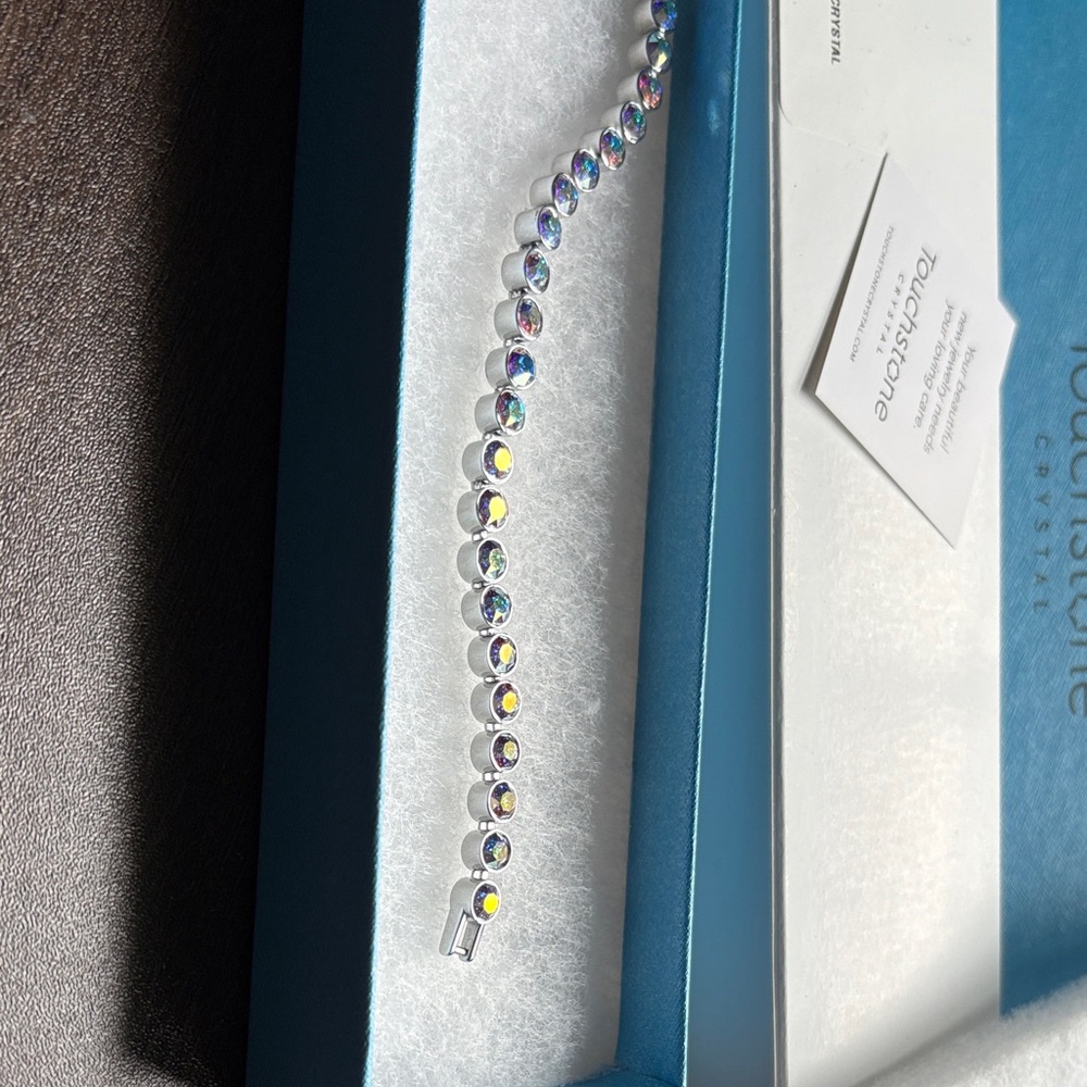 Touchstone Crystal Mini Ice Bracelet Crystal Aurore Boreale - Picture 4 of 5